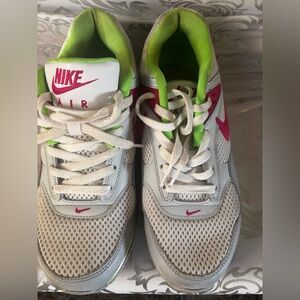 Women’s Athletic Shoes